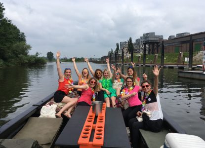 Sloep varen girls